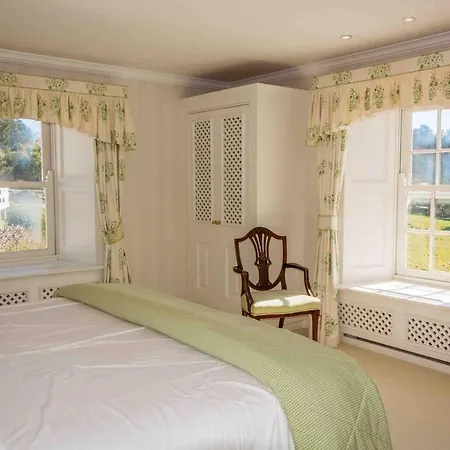 Beautiful Private West Cork Estate For 1-30 People * Glandore