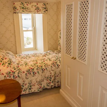 Villa Beautiful Private West Cork Estate For 1-30 People *
